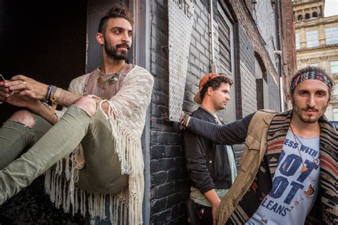 Sing Along: The Catchiest Songs from Magic Giant's Setlist
